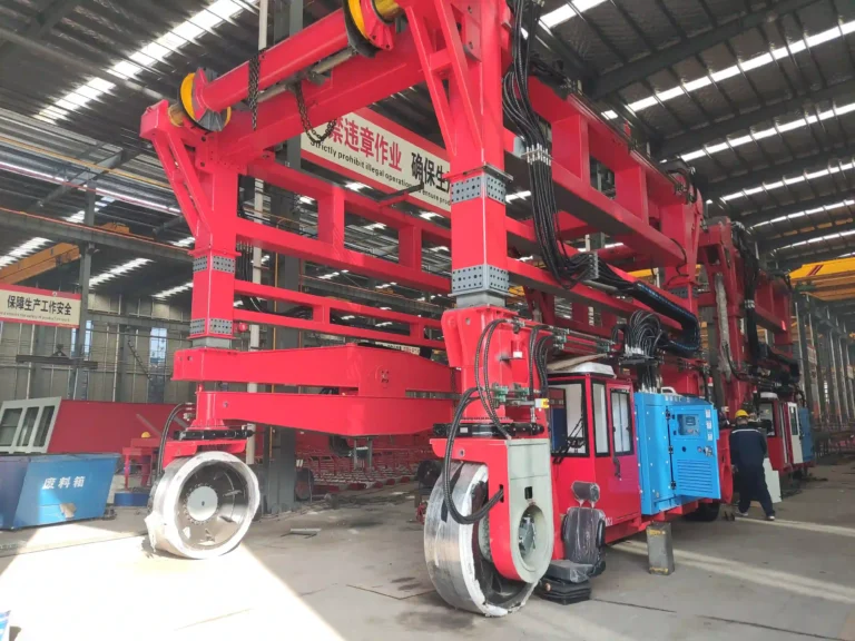 Hydraulic Straddle Carrier
