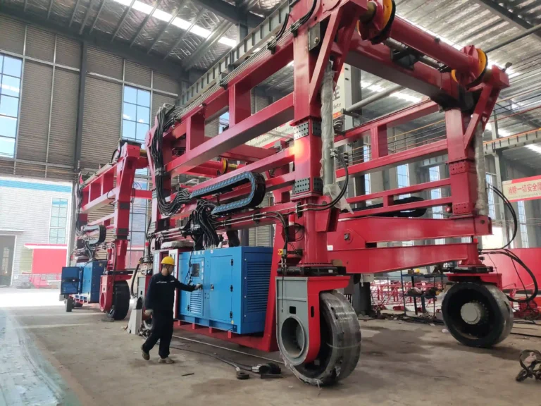 Hydraulic Straddle Carrier