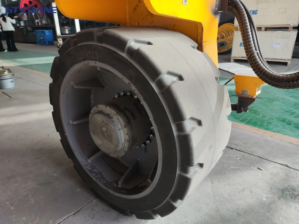 8-15m span hydraulic straddle carrier