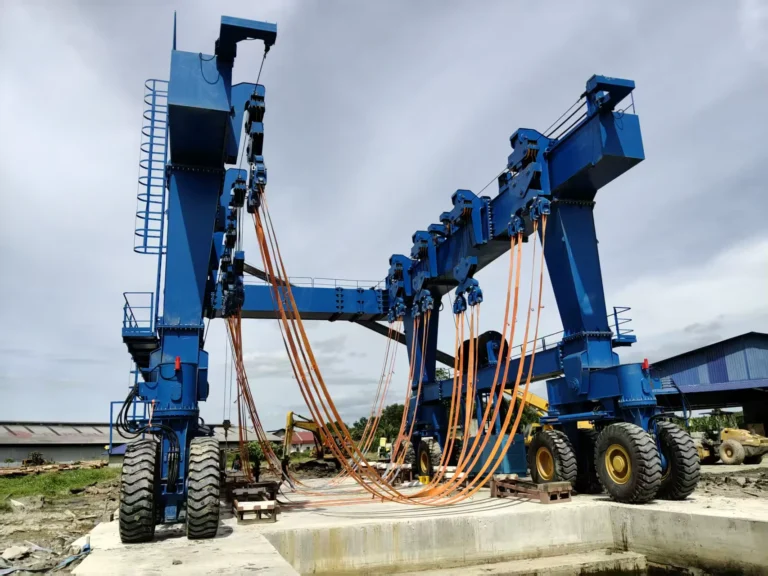Marine Travel Lift1