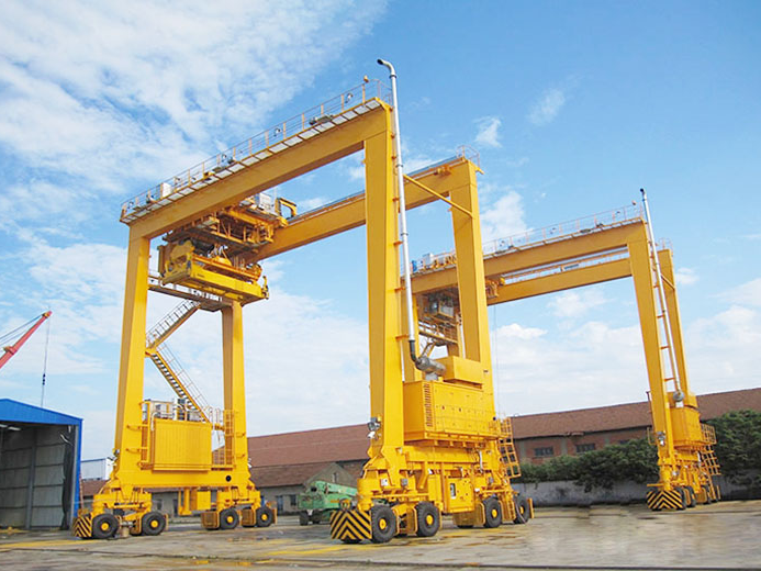 Rubber-Tyred-Gantry-RTG-Cranes