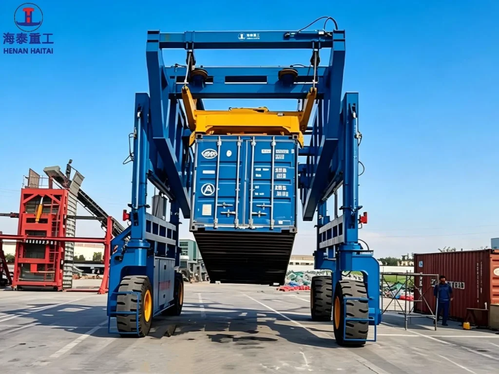 HaiTai hydraulic straddle carriers lifting container in port terminal