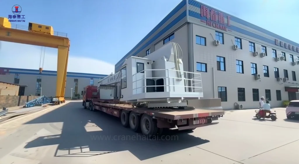 Hydraulic telescopic boom marine crane at Haitai’s Henan factory yard during loading